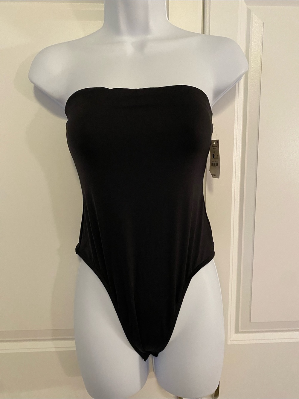 *NWT* Ardene Black Strapless Bodysuit - Solid Black Bandeau